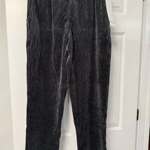Lululemon Athletica scuba velvet Corduroy 7/8 Pants